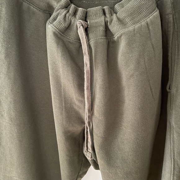 Good Fellow & Co. Khaki Sweatpants XL - Picture 3 of 5
